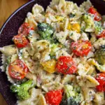 Feta Pasta mit Brokkoli und Tomaten