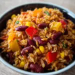 One-Pot-Reis mit Paprika, Bohnen und Mais