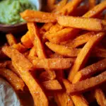 Süßkartoffel-Pommes aus der Heißluftfritteuse